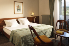 hotel-jadran-bled-dvokrevetna-soba-sa-pogledom-na-jezero-3